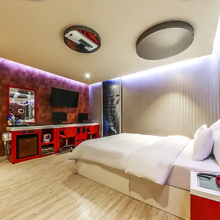 M7 Hotel